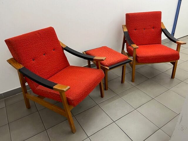 L. Heczendorfer, Set of 2 Armchairs and a Footstool, 1970s - main view